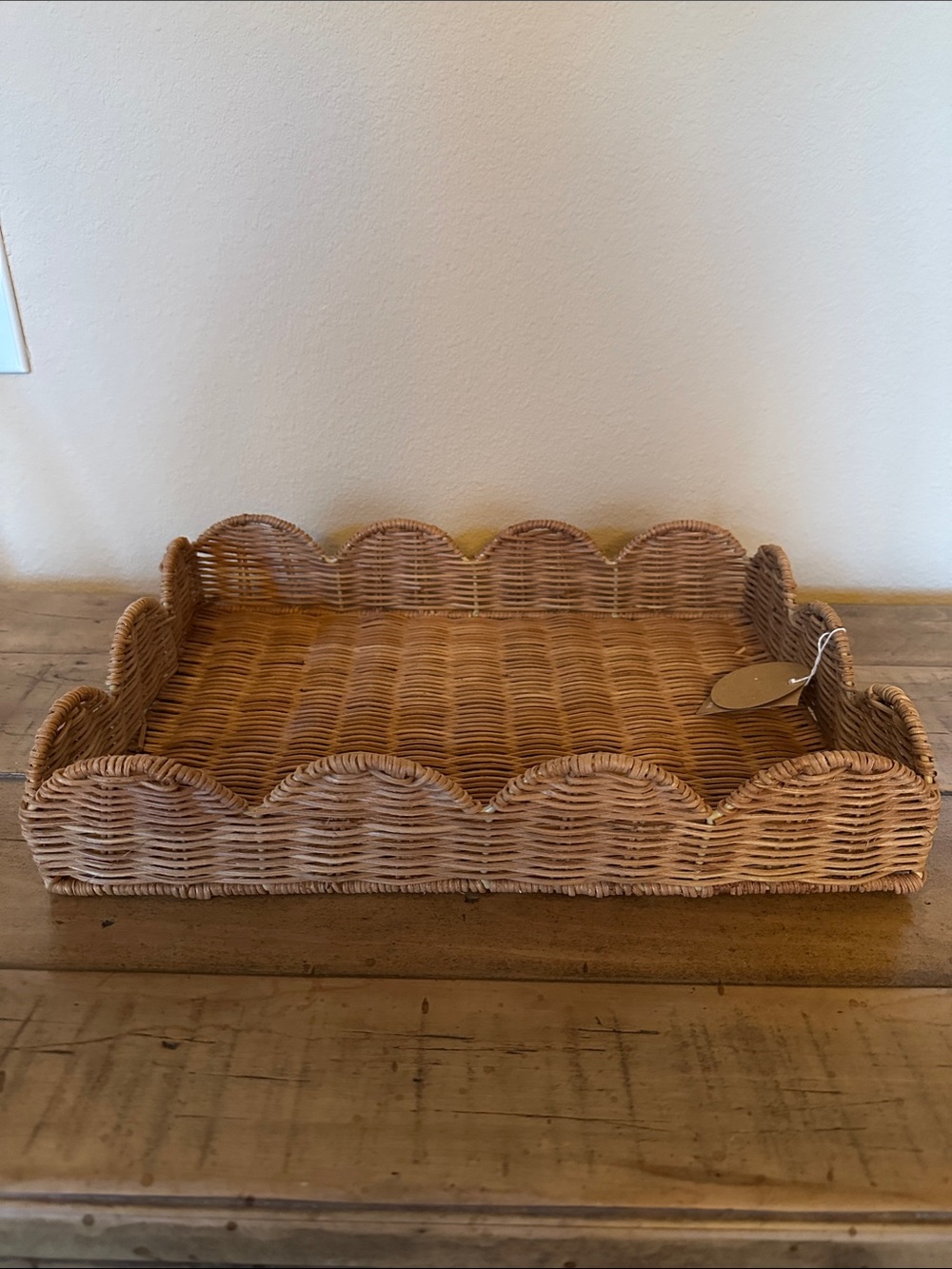 NWT Scalloped Edge Storage Tray - Natural Brown - Picture 2 of 3